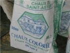 chaux colorée:autrefois c‘est le sable de pays qui donnait la couleur de l‘enduit